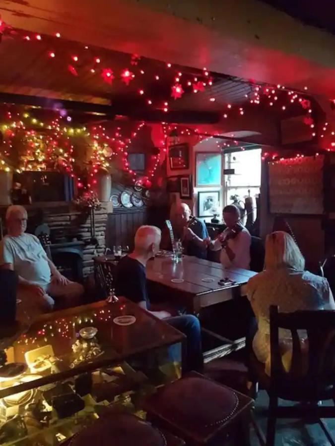 Kingfisher Lodge & Pub Castleconnell ภายนอก รูปภาพ
